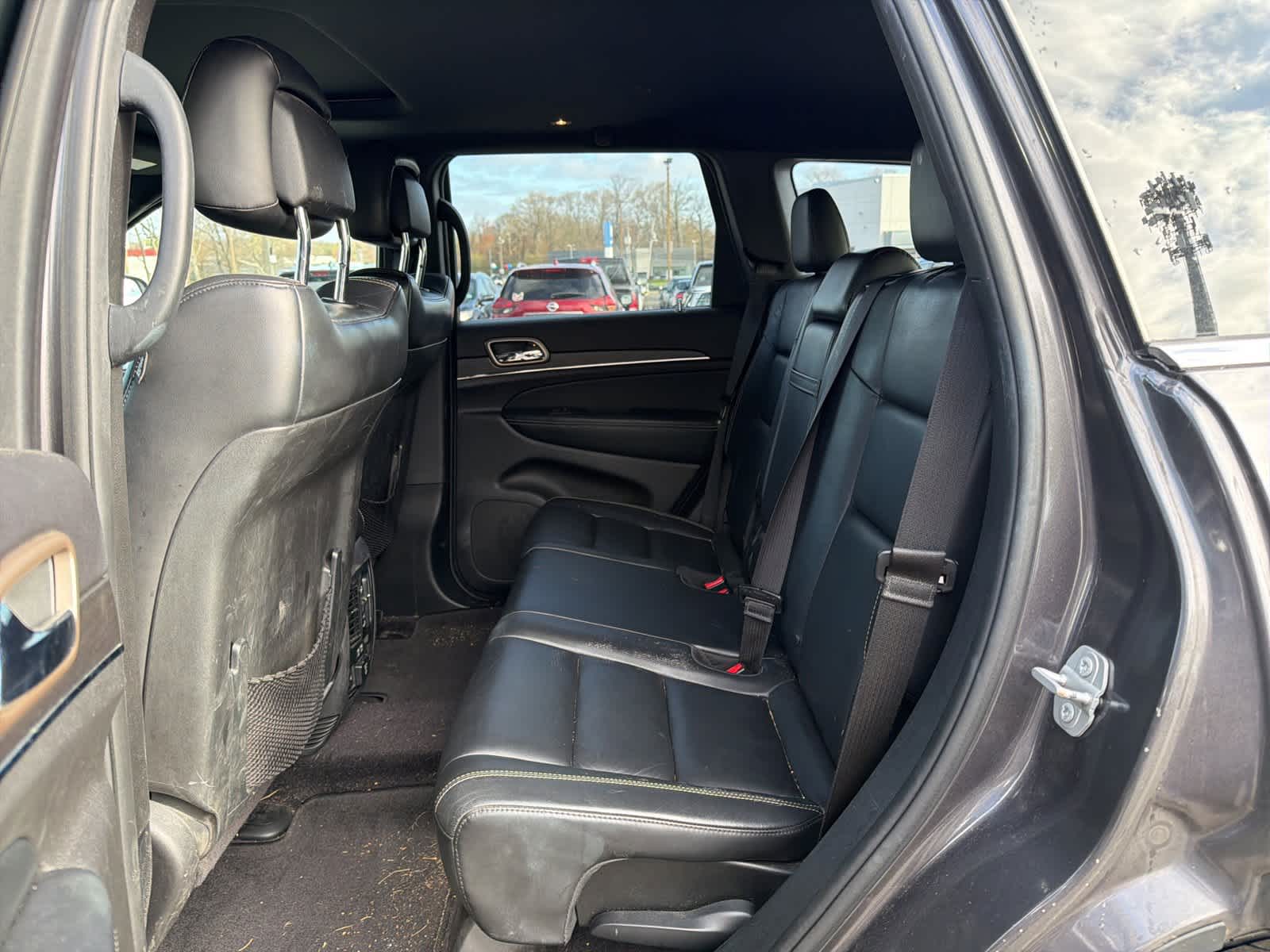 Thumbnail: 2017 Jeep Grand Cherokee - 10