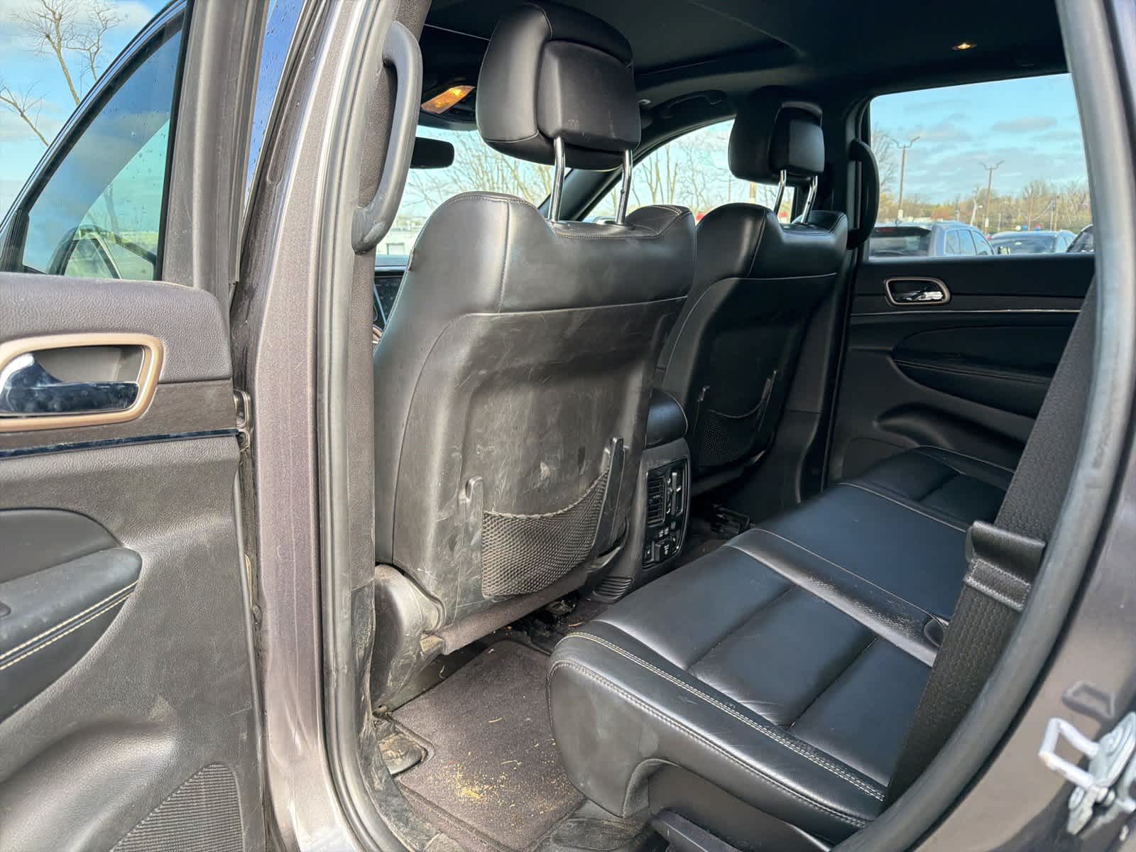 Thumbnail: 2017 Jeep Grand Cherokee - 9