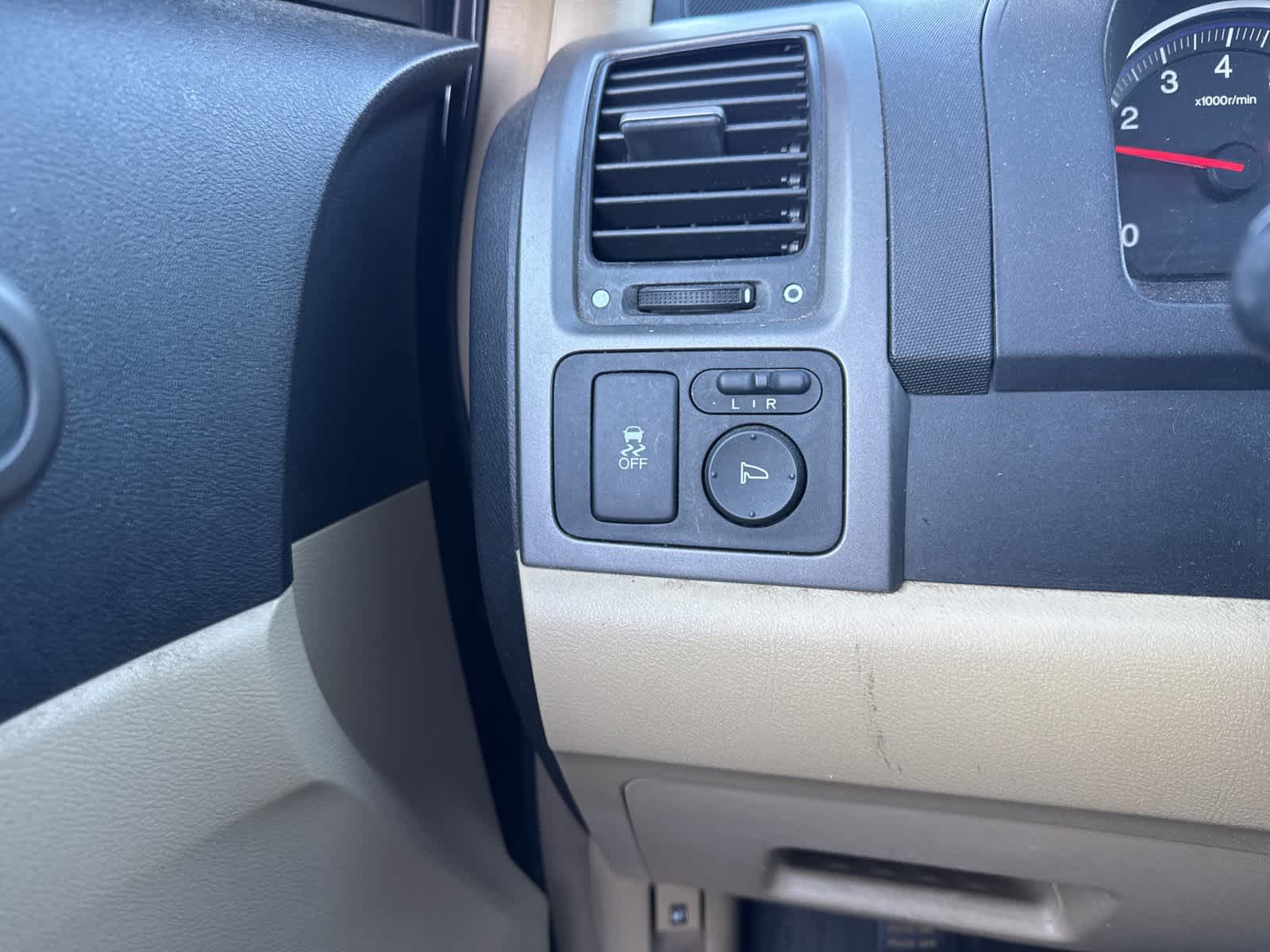 Thumbnail: 2011 Honda CR-V - 18