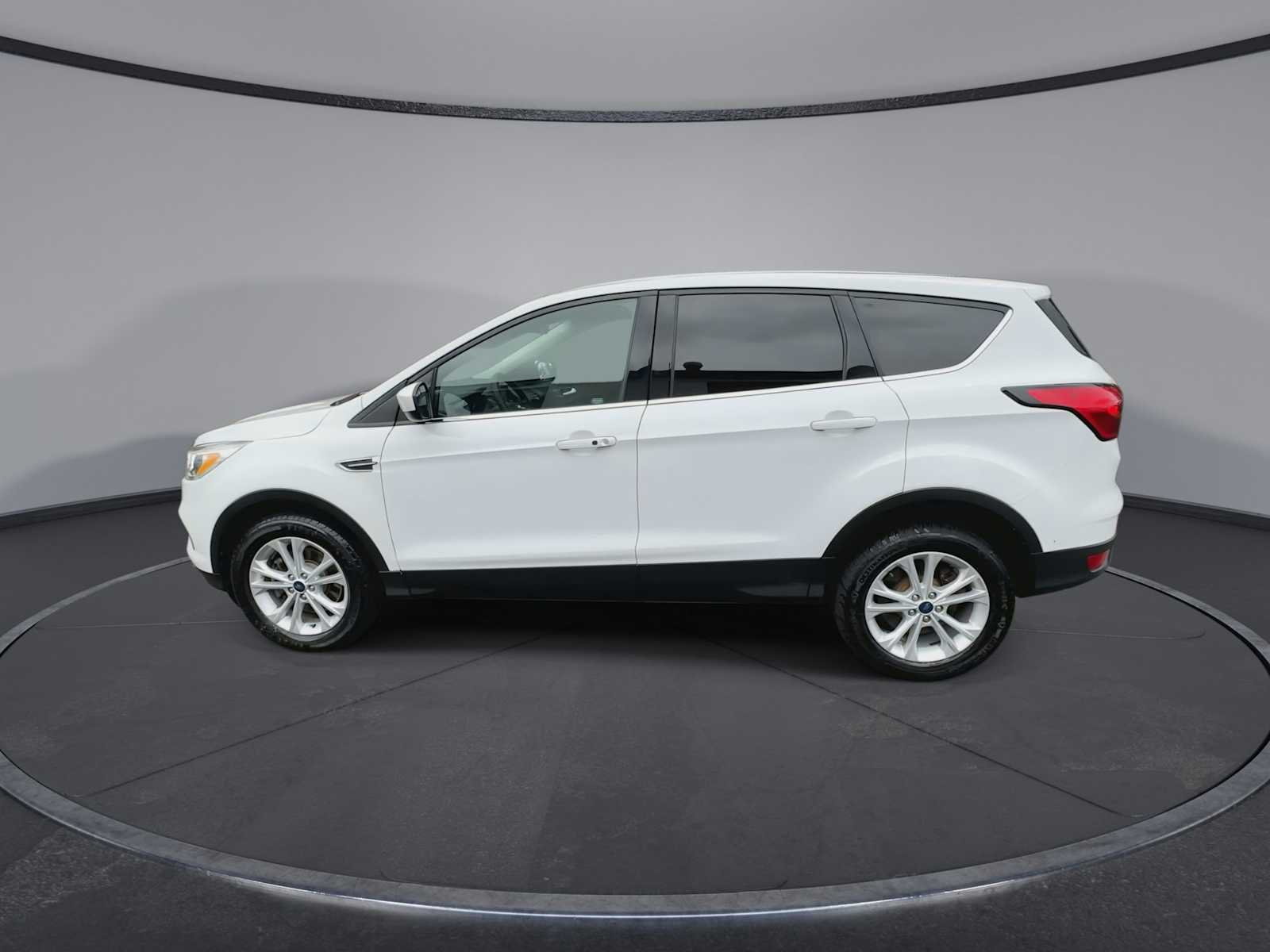 Thumbnail: 2019 Ford Escape - 5