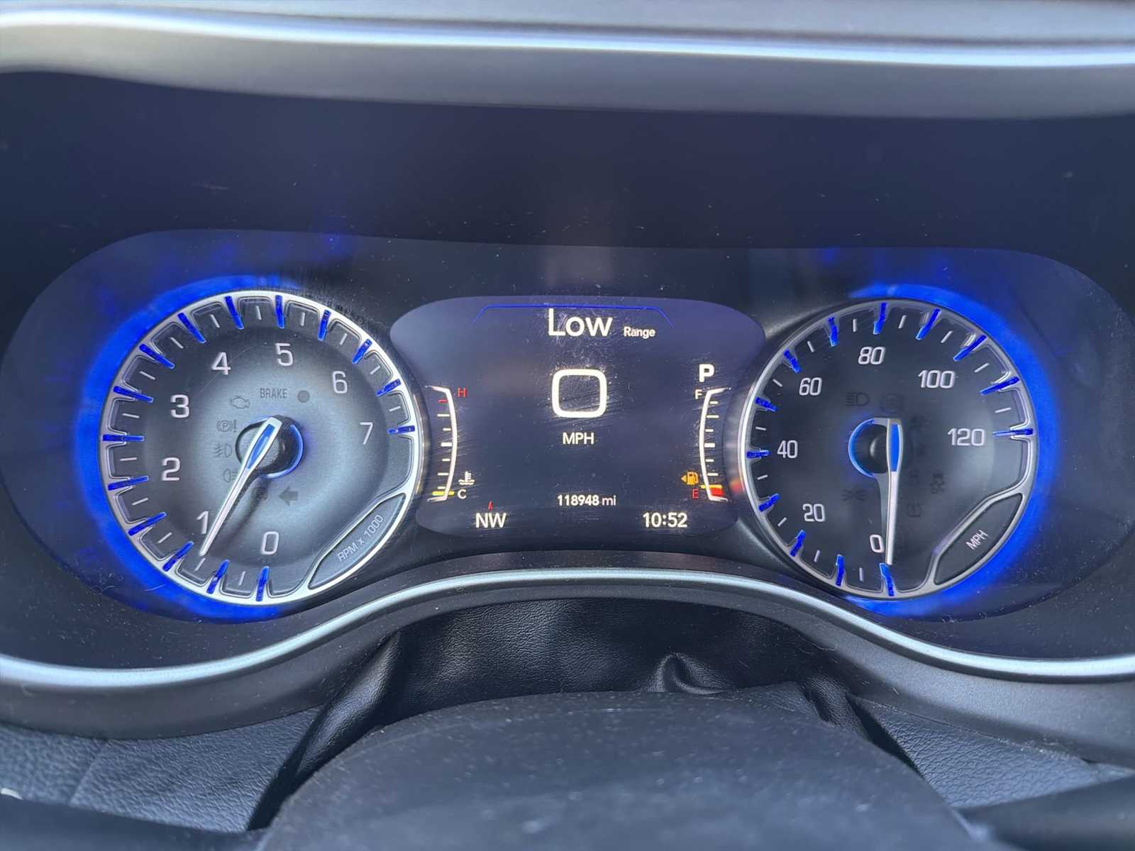 Thumbnail: 2022 Chrysler Pacifica - 31