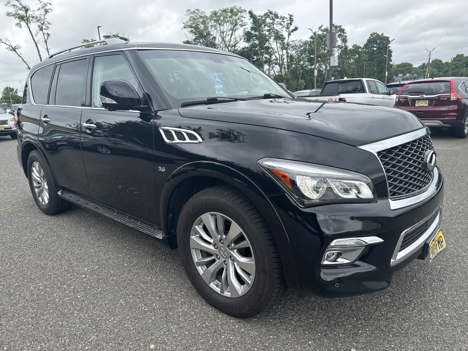 2016 INFINITI QX80  8