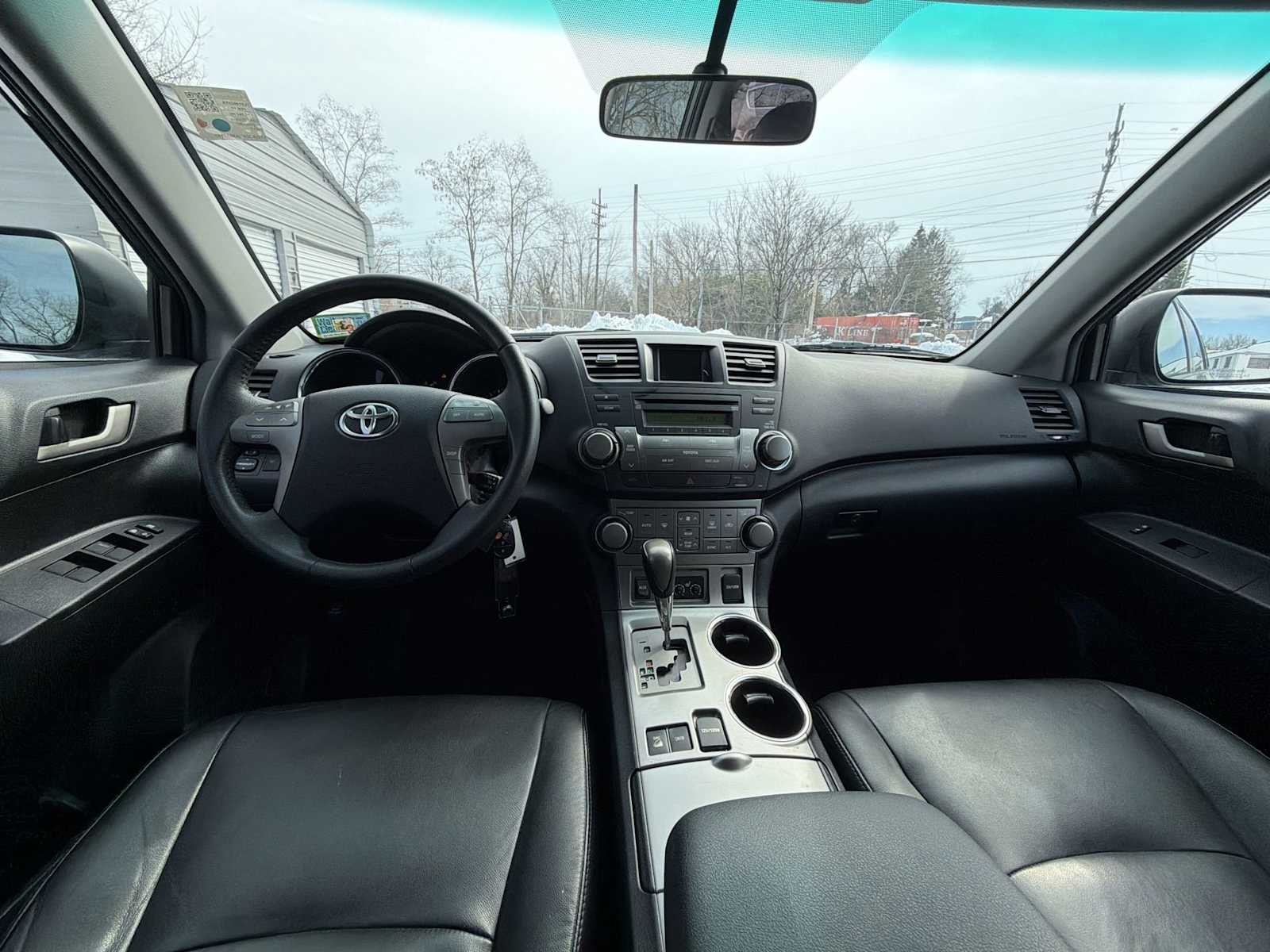 Thumbnail: 2010 Toyota Highlander - 20