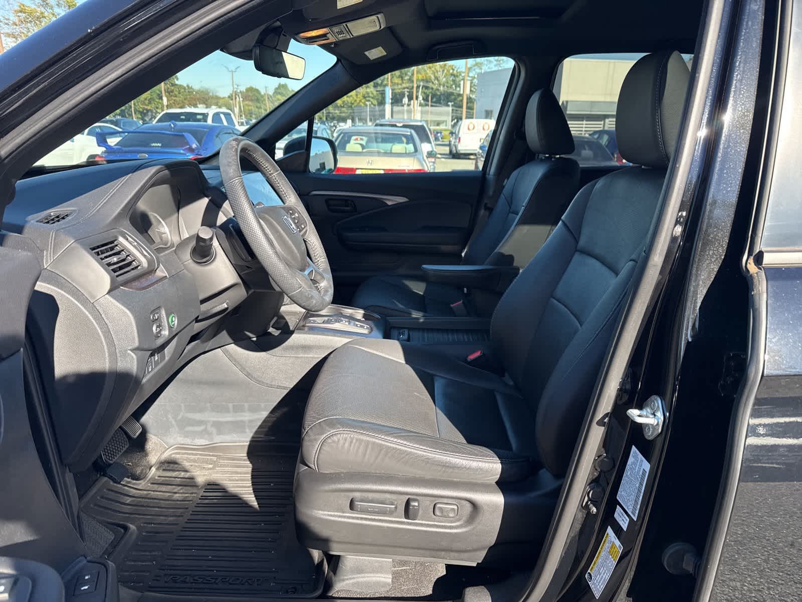Thumbnail: 2022 Honda Passport - 12