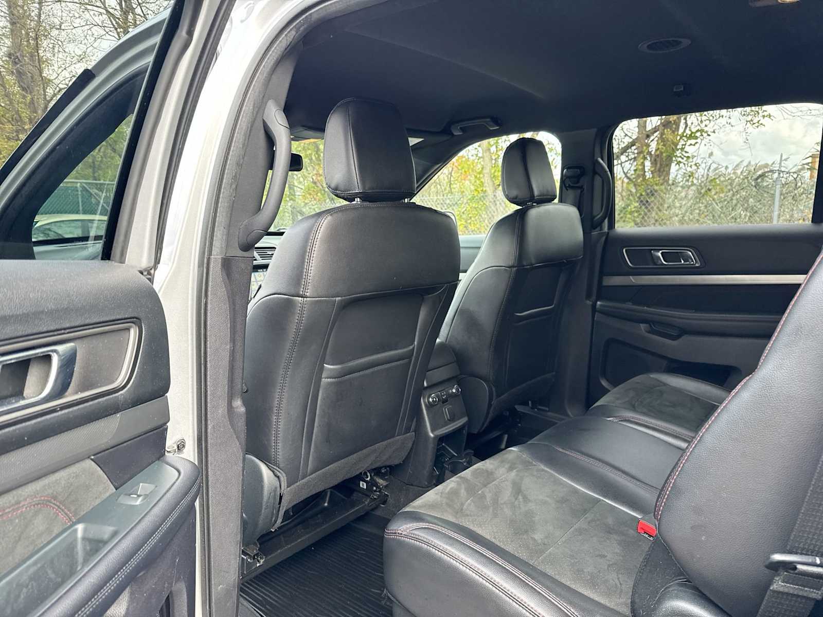 Thumbnail: 2019 Ford Explorer - 12