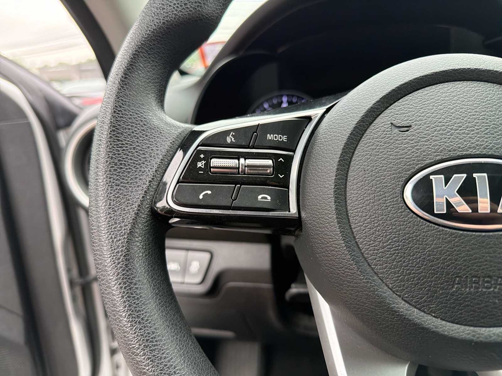 Thumbnail: 2019 Kia Forte - 24