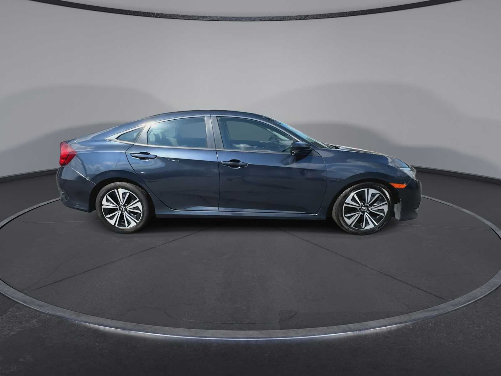 Thumbnail: 2017 Honda Civic - 9