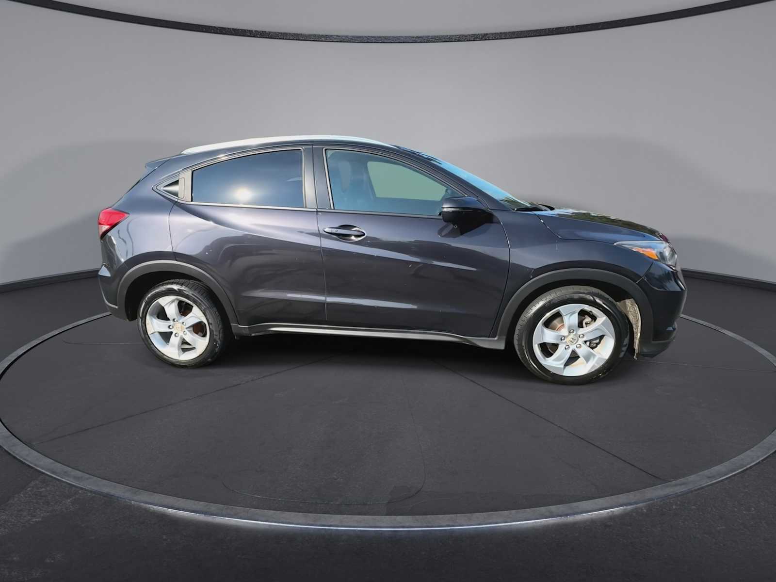 Thumbnail: 2016 Honda HR-V - 9