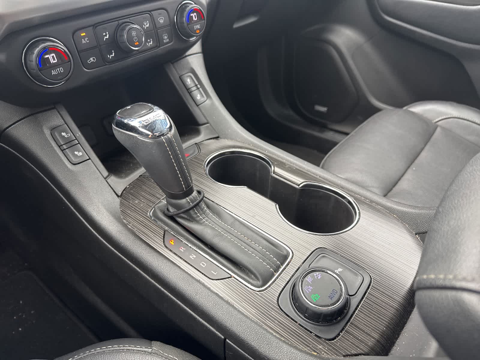 Thumbnail: 2018 GMC Acadia - 15