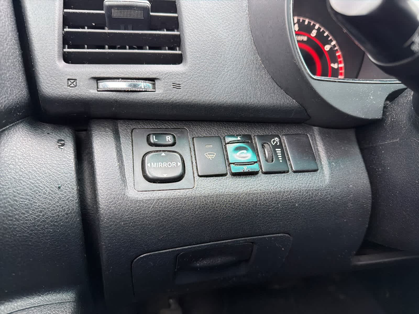 Thumbnail: 2010 Toyota Highlander - 19