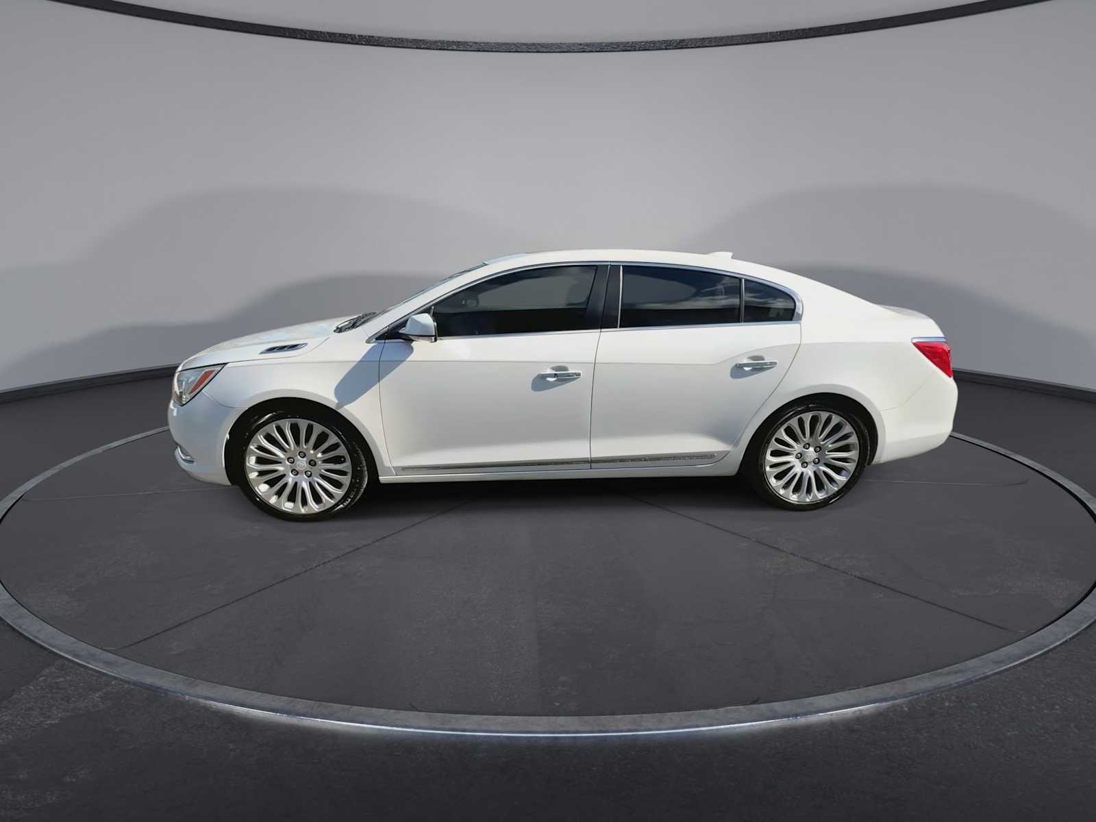 Thumbnail: 2015 Buick LaCrosse - 5
