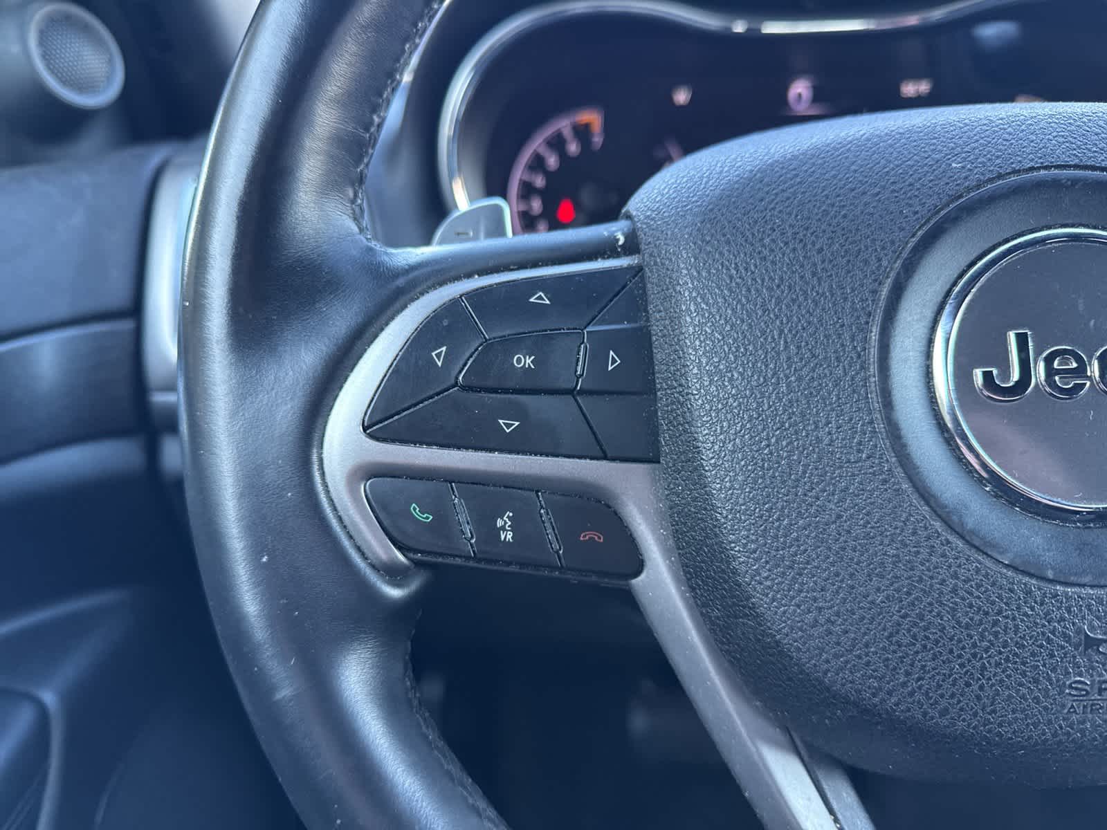 Thumbnail: 2017 Jeep Grand Cherokee - 17