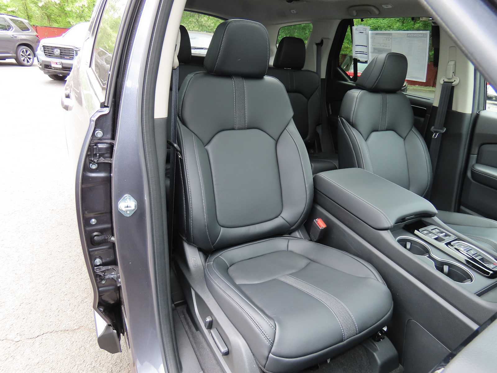 Thumbnail: 2025 Honda Pilot - 17