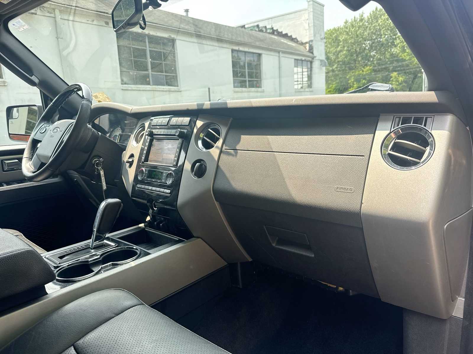 2013 Ford Expedition Limited 12