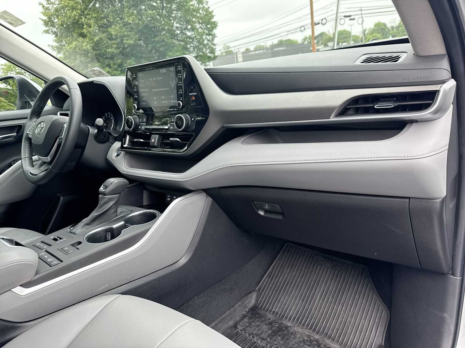 2022 Toyota Highlander XLE 16