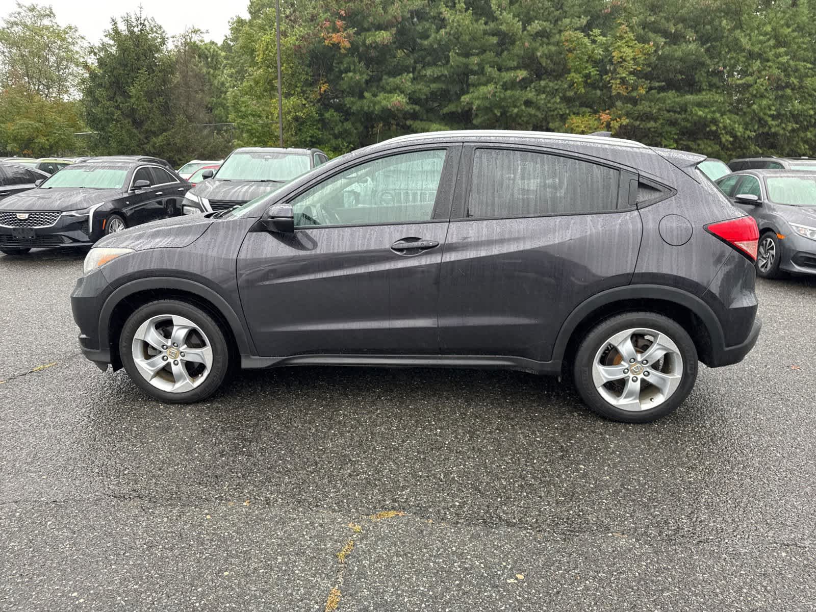 Thumbnail: 2016 Honda HR-V - 2