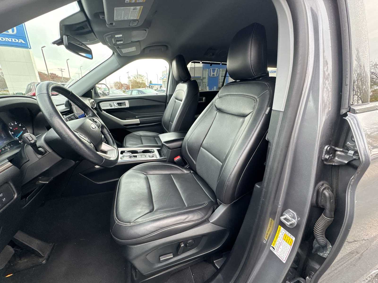 Thumbnail: 2022 Ford Explorer - 20