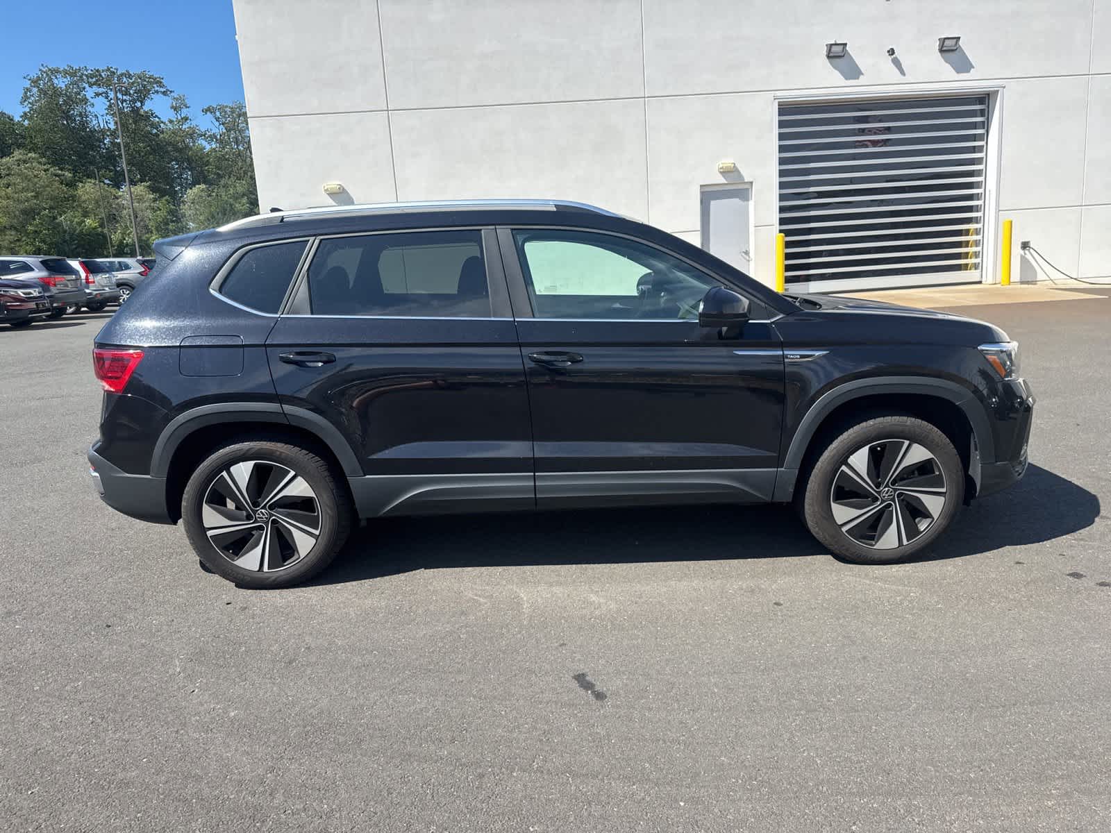 Thumbnail: 2023 Volkswagen Taos - 6