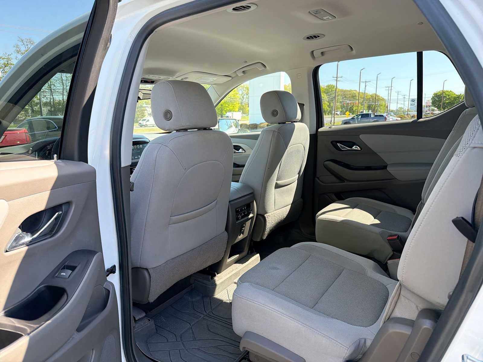 Thumbnail: 2019 Chevrolet Traverse - 12