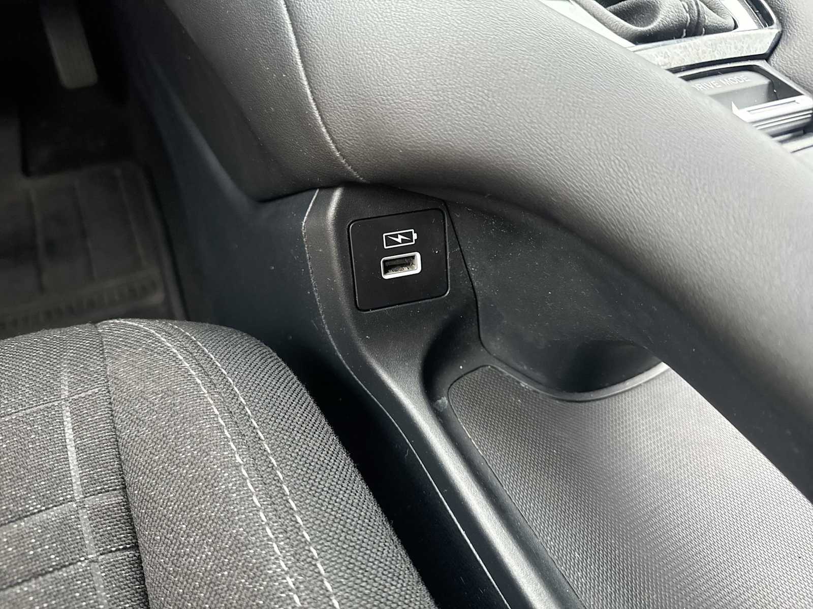 Thumbnail: 2023 Honda HR-V - 28