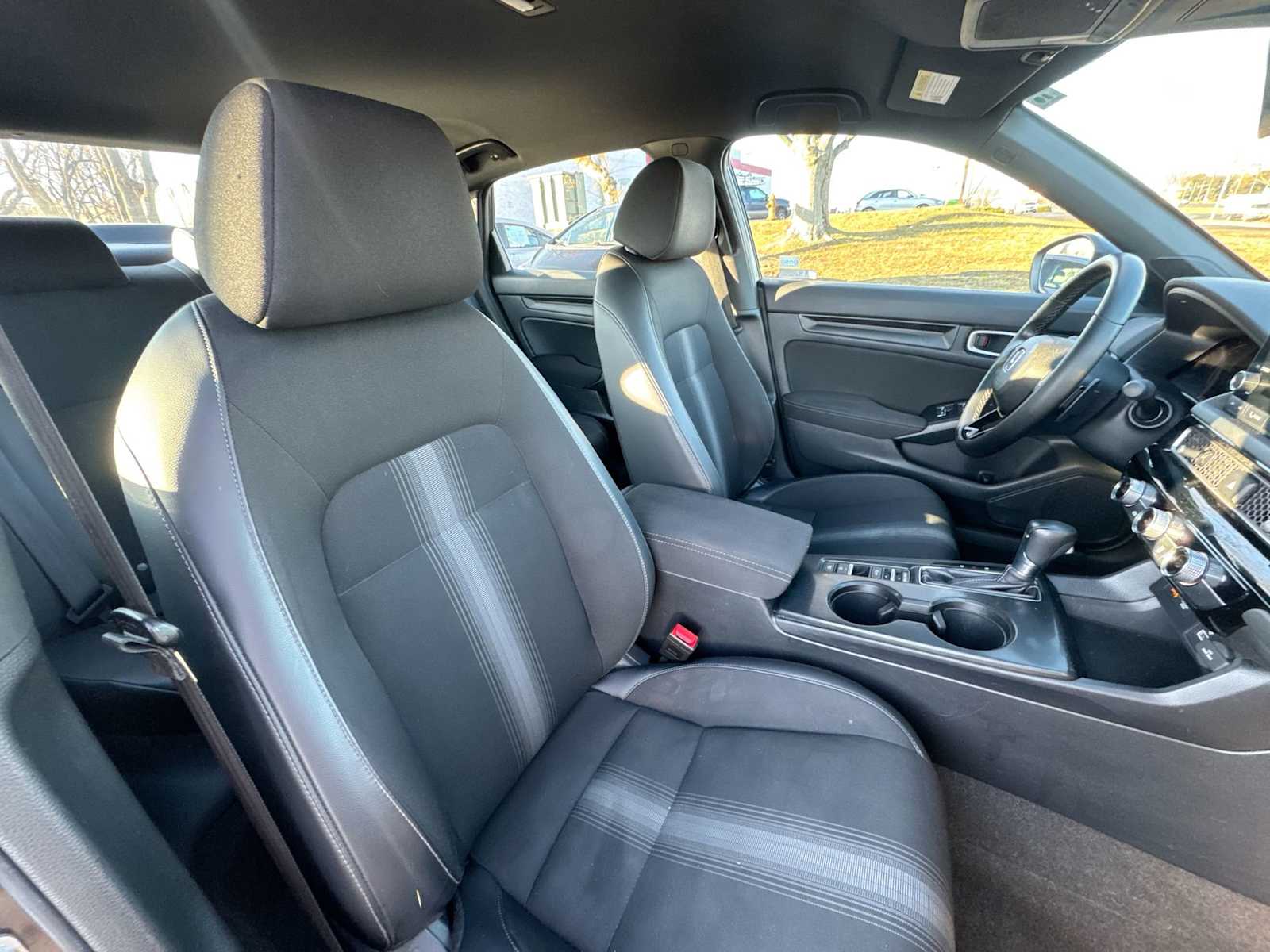 Thumbnail: 2023 Honda Civic - 17