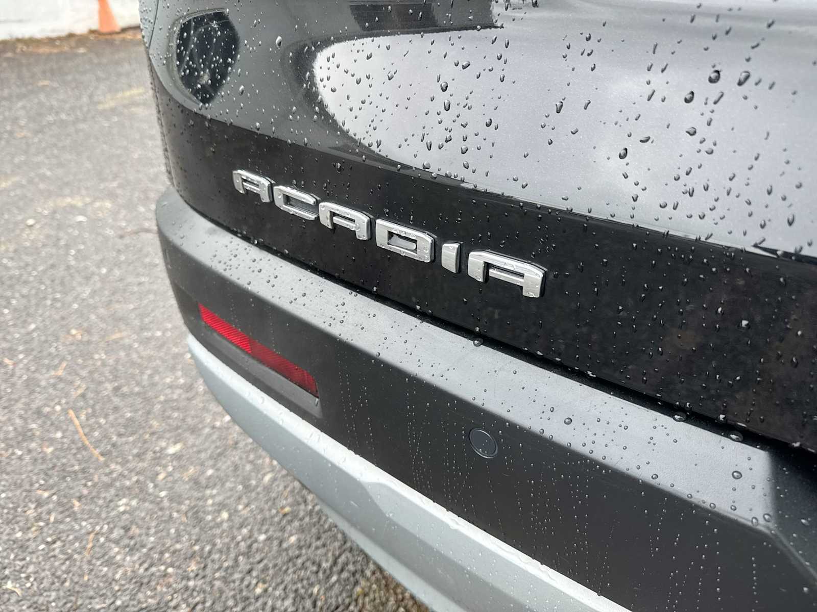 Thumbnail: 2023 GMC Acadia - 18