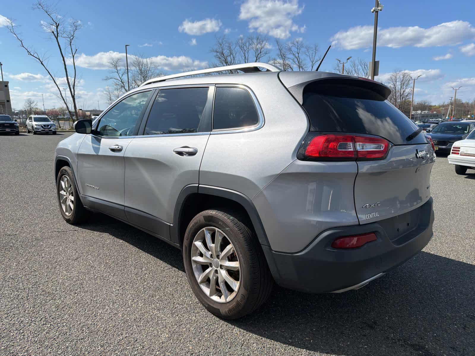 Thumbnail: 2015 Jeep Cherokee - 3