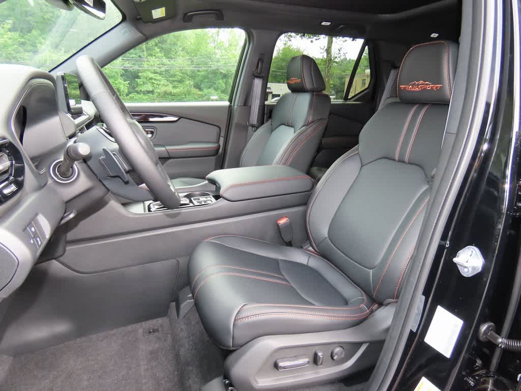 Thumbnail: 2025 Honda Pilot - 12