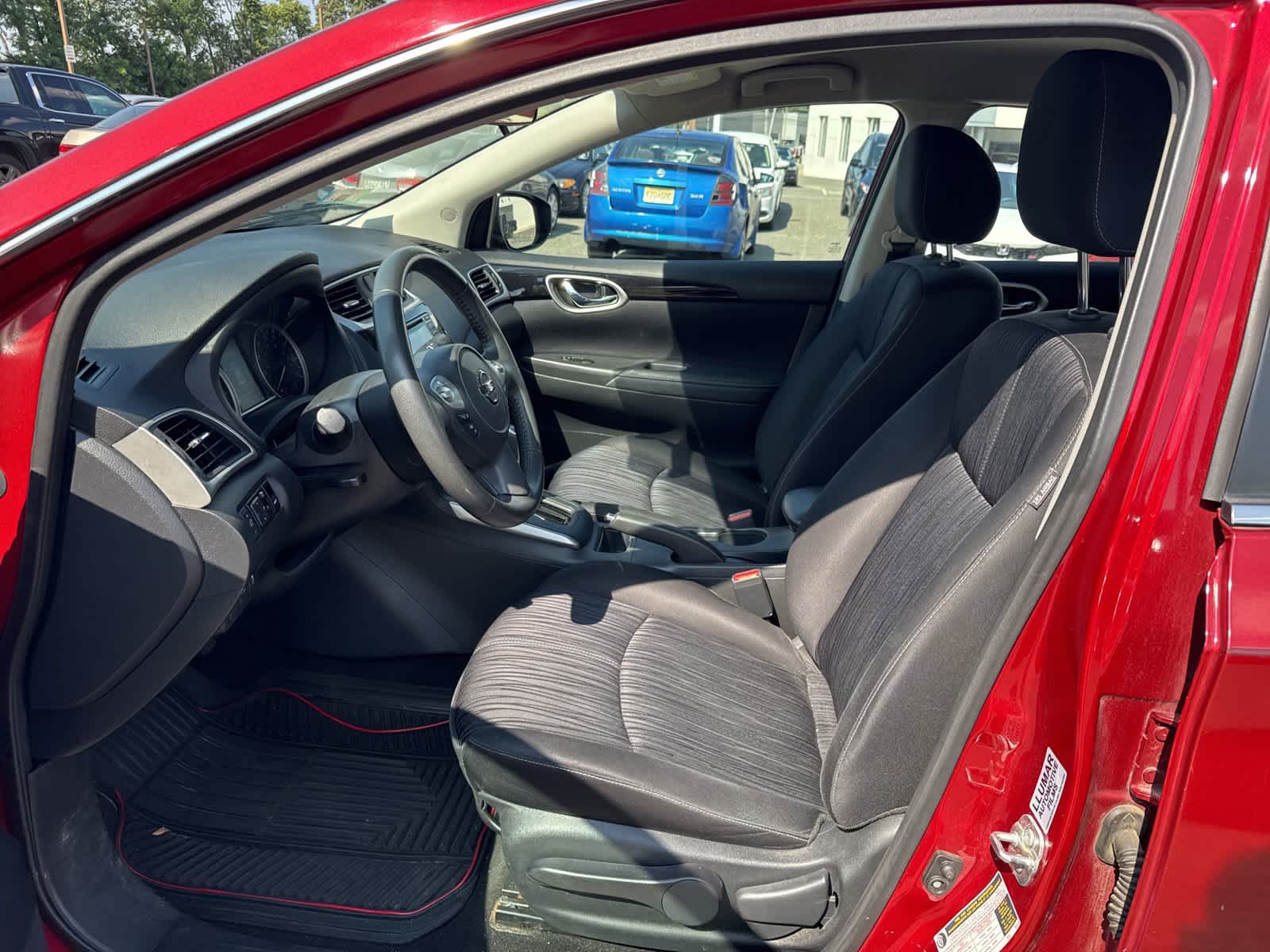 Thumbnail: 2018 Nissan Sentra - 12