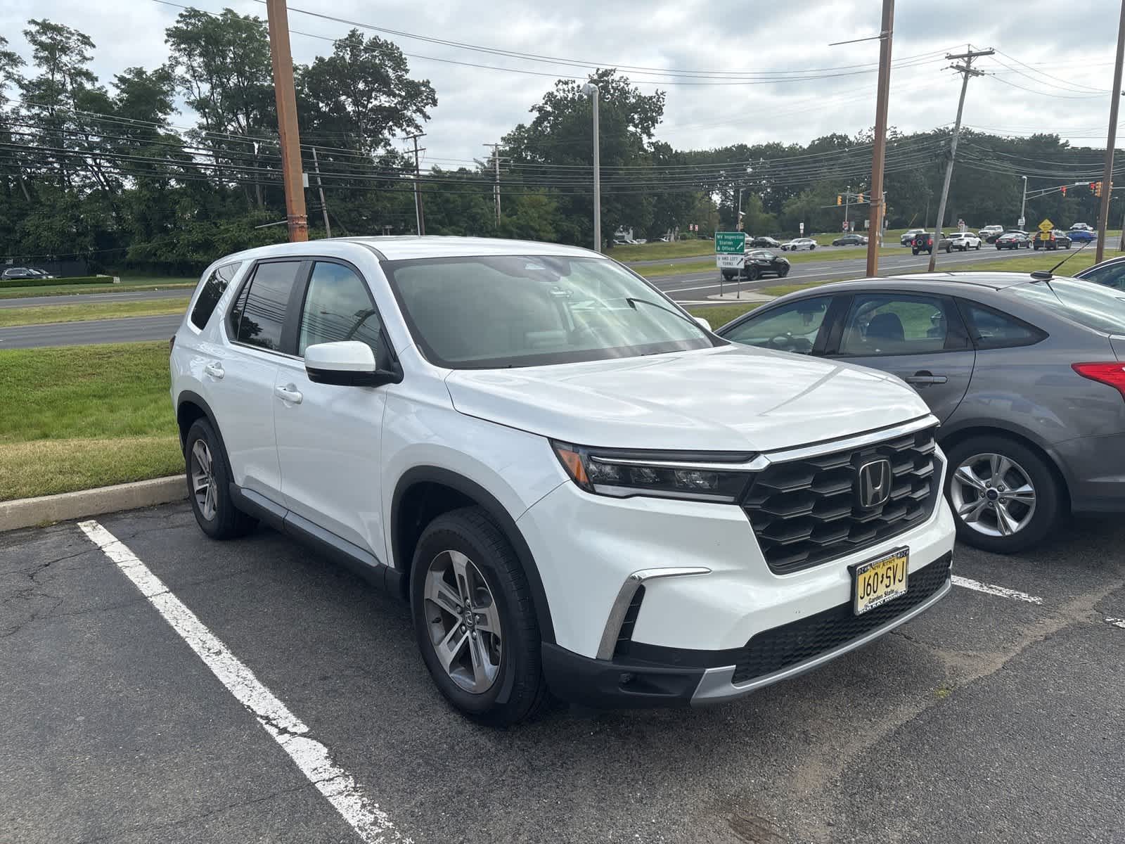 Thumbnail: 2024 Honda Pilot - 2