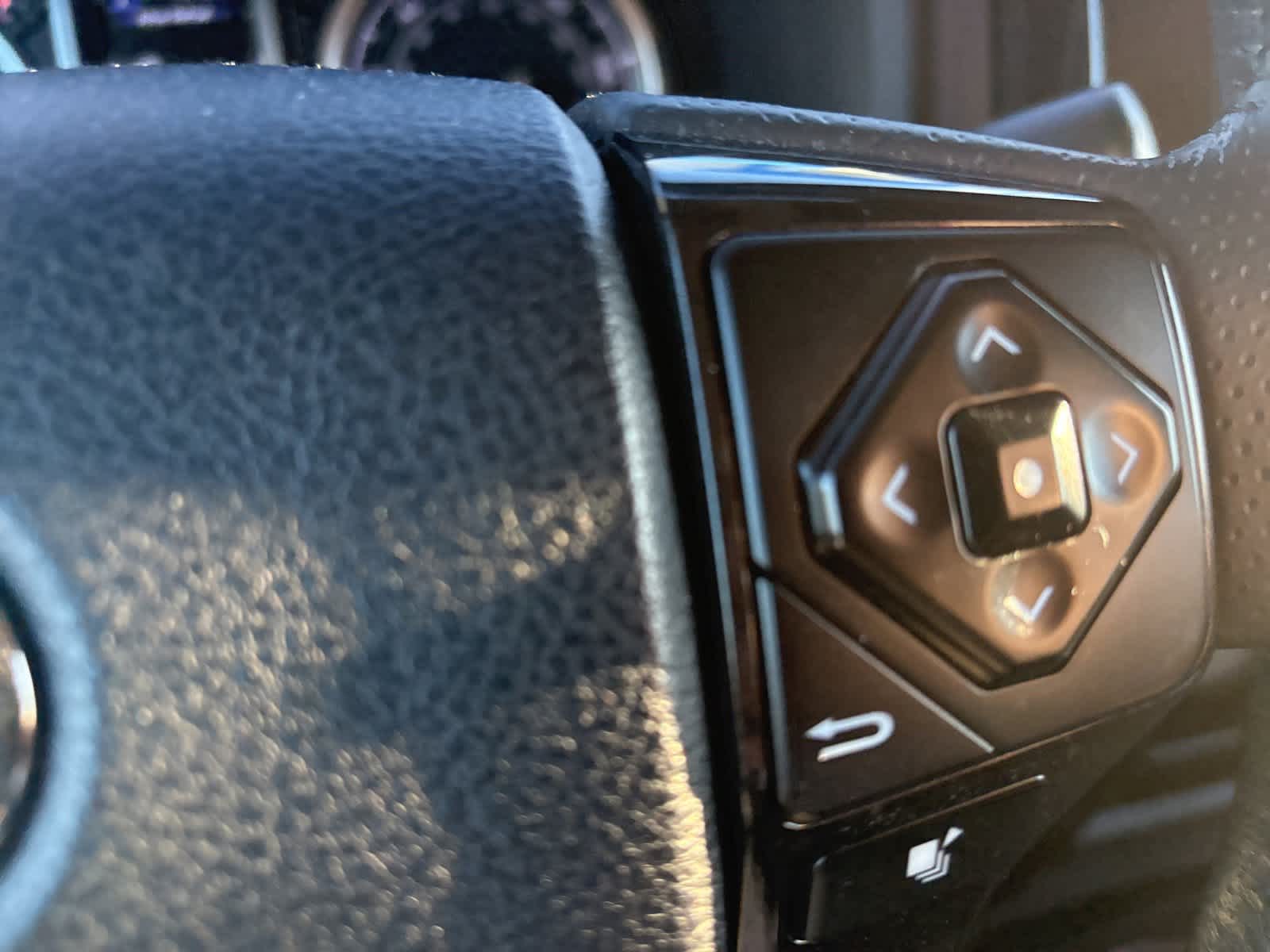 Thumbnail: 2022 Toyota 4Runner - 12