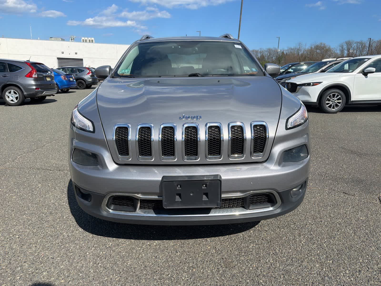 Thumbnail: 2015 Jeep Cherokee - 8