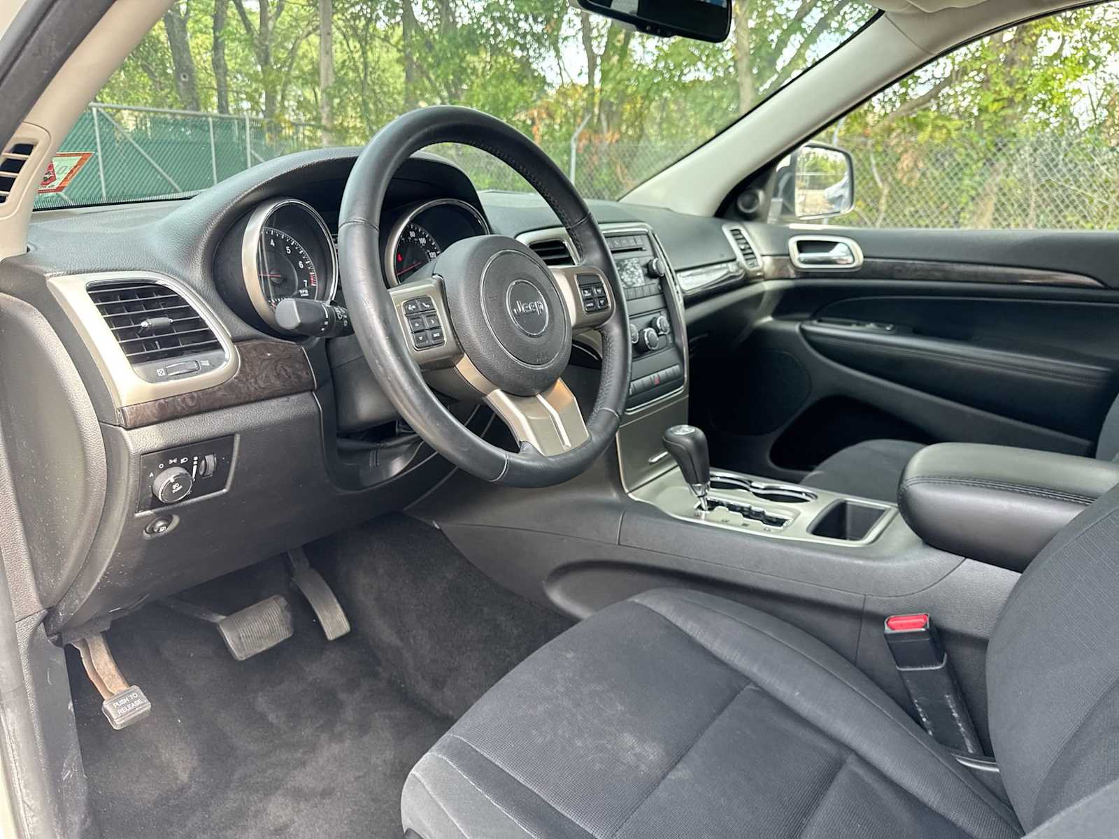 Thumbnail: 2012 Jeep Grand Cherokee - 10