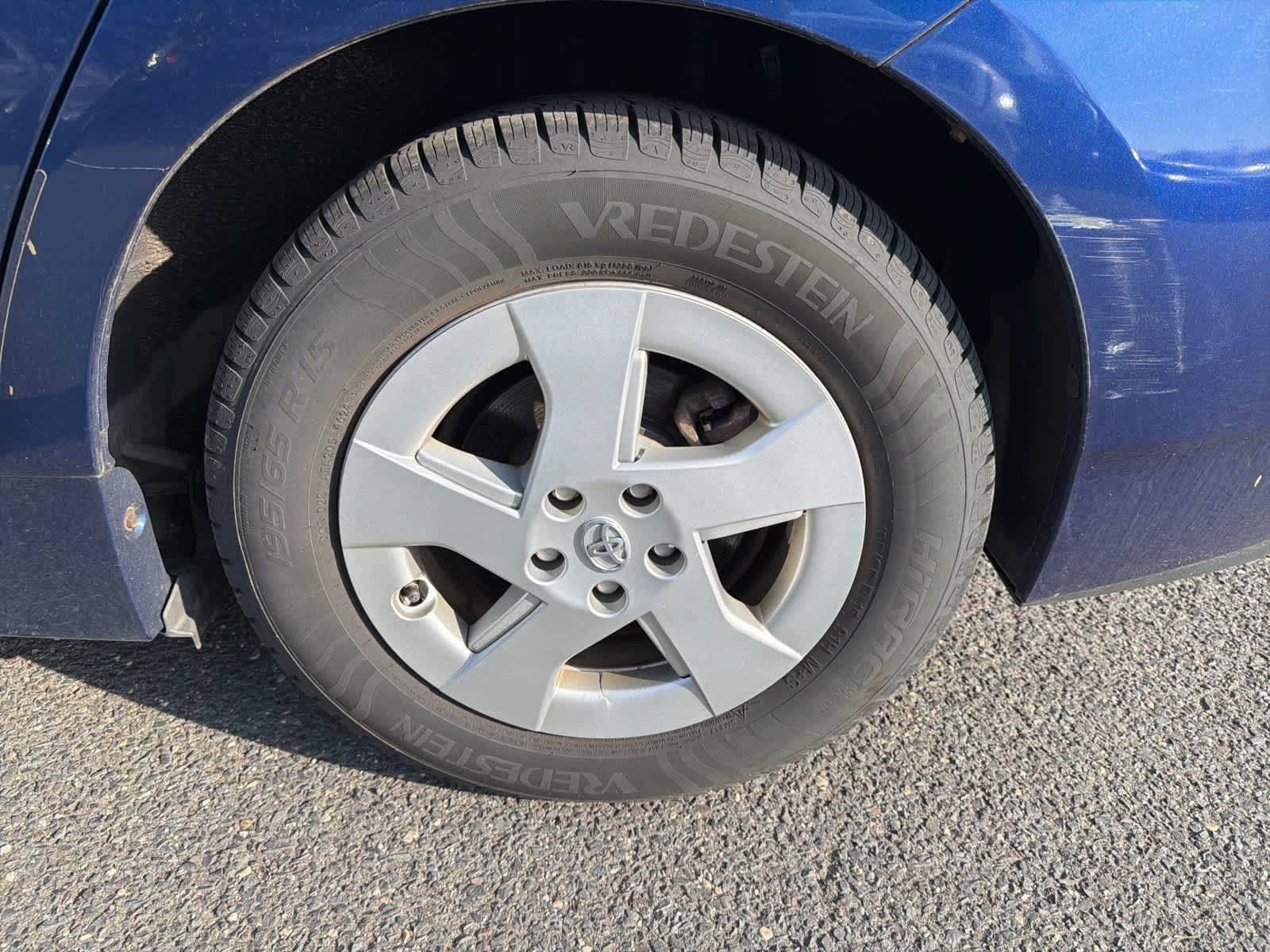 Thumbnail: 2011 Toyota Prius - 19