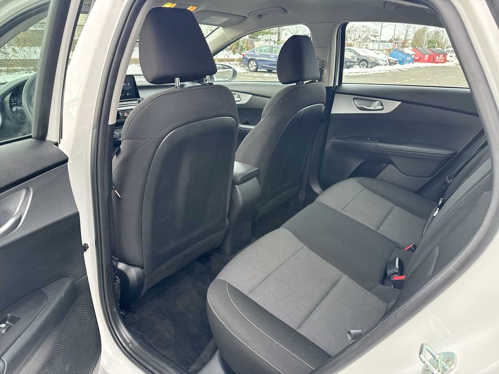 Thumbnail: 2022 Kia Forte - 12