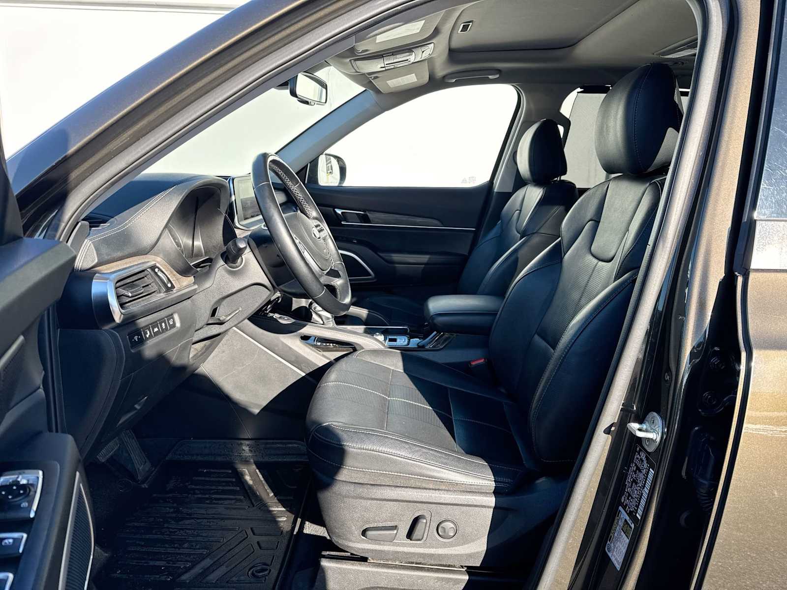 Thumbnail: 2021 Kia Telluride - 11