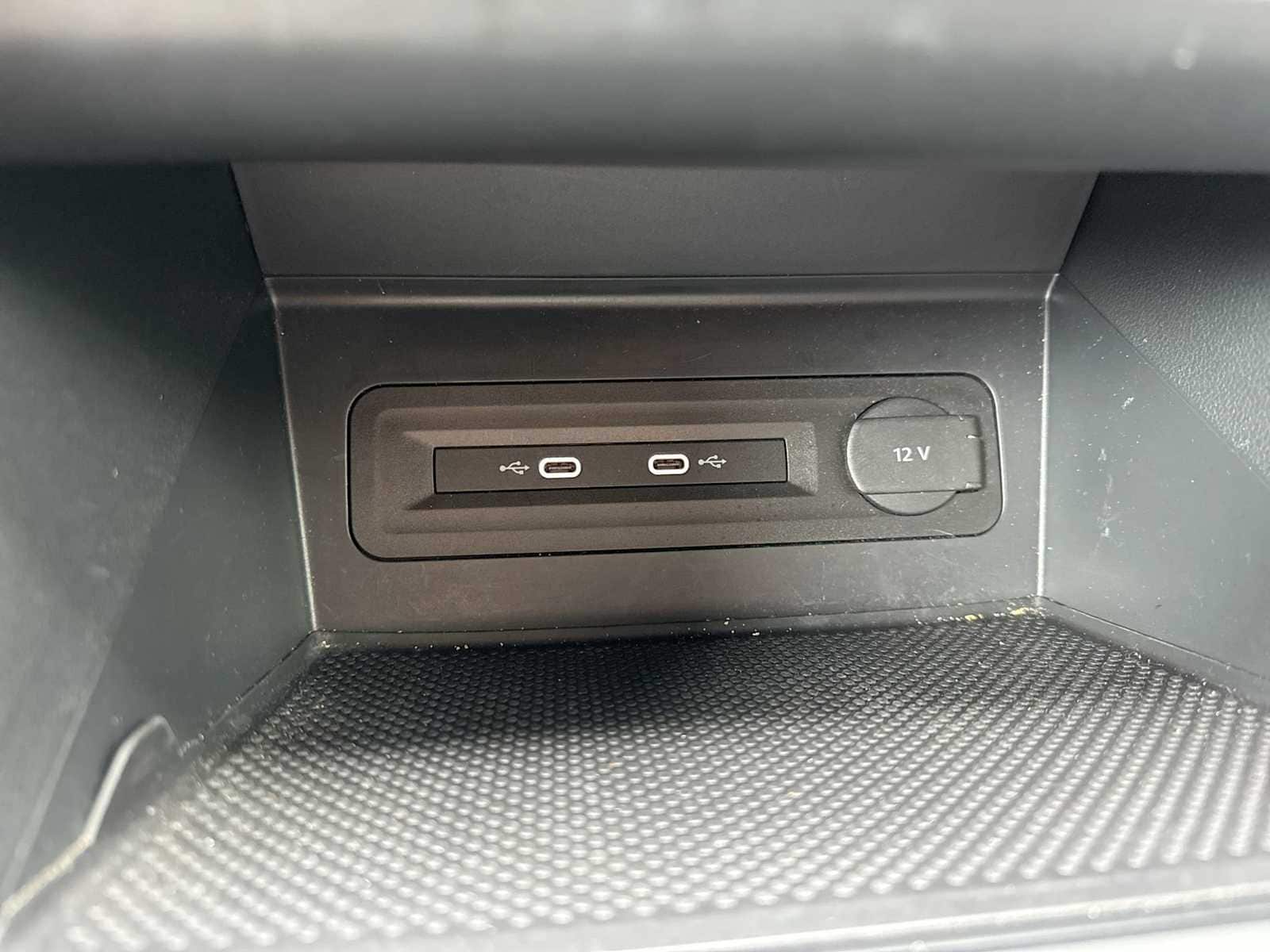 Thumbnail: 2022 Volkswagen Atlas - 28