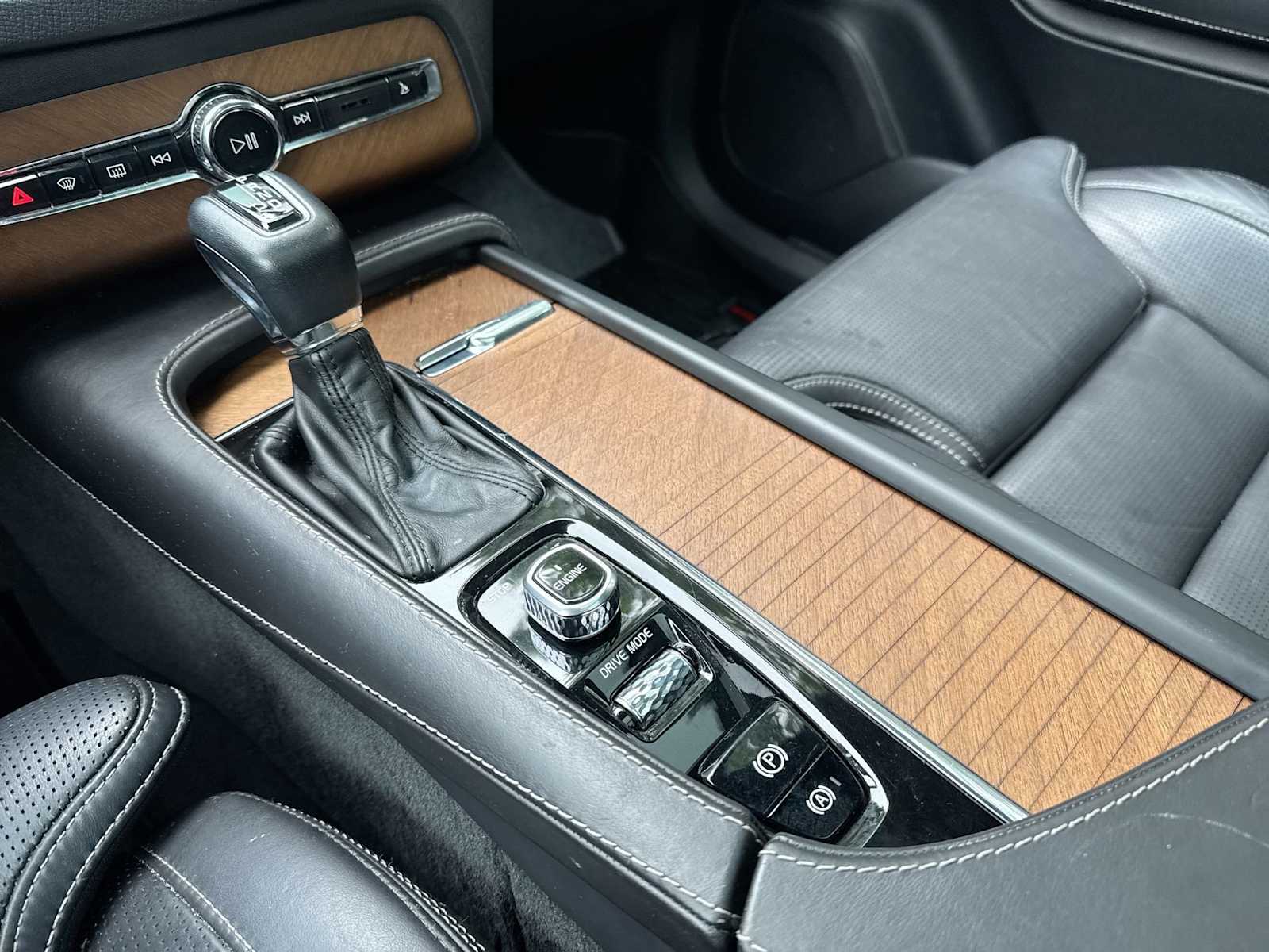 Thumbnail: 2017 Volvo XC90 - 31