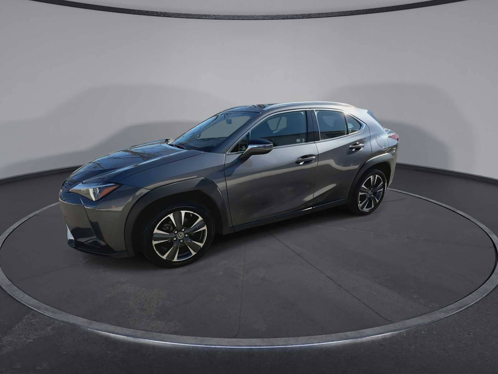 Thumbnail: 2023 Lexus UX - 4