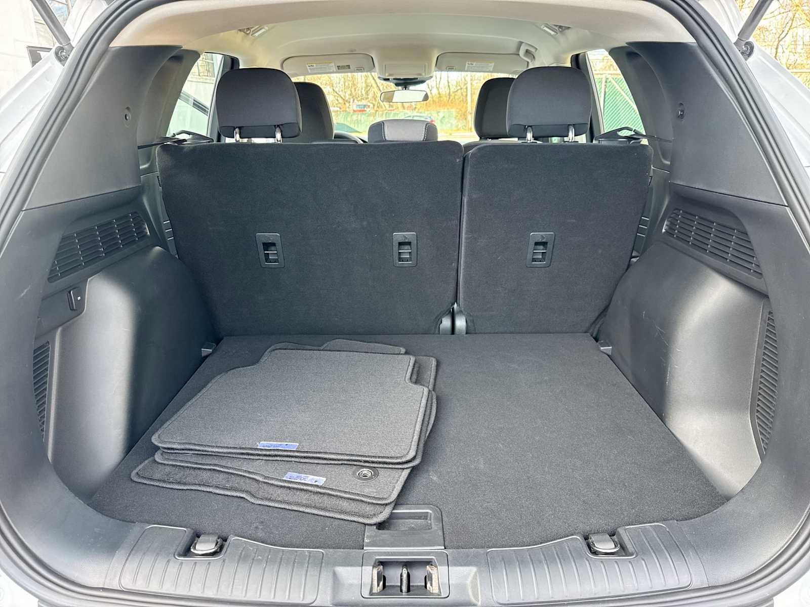 Thumbnail: 2022 Ford Escape - 31