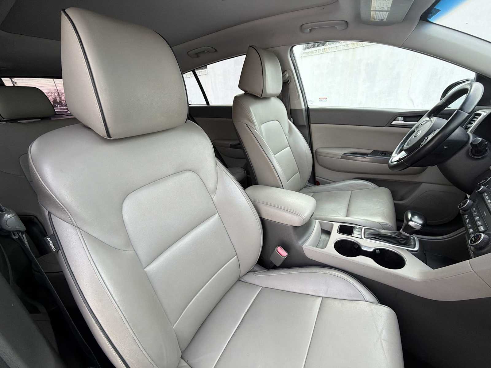 Thumbnail: 2017 Kia Sportage - 17