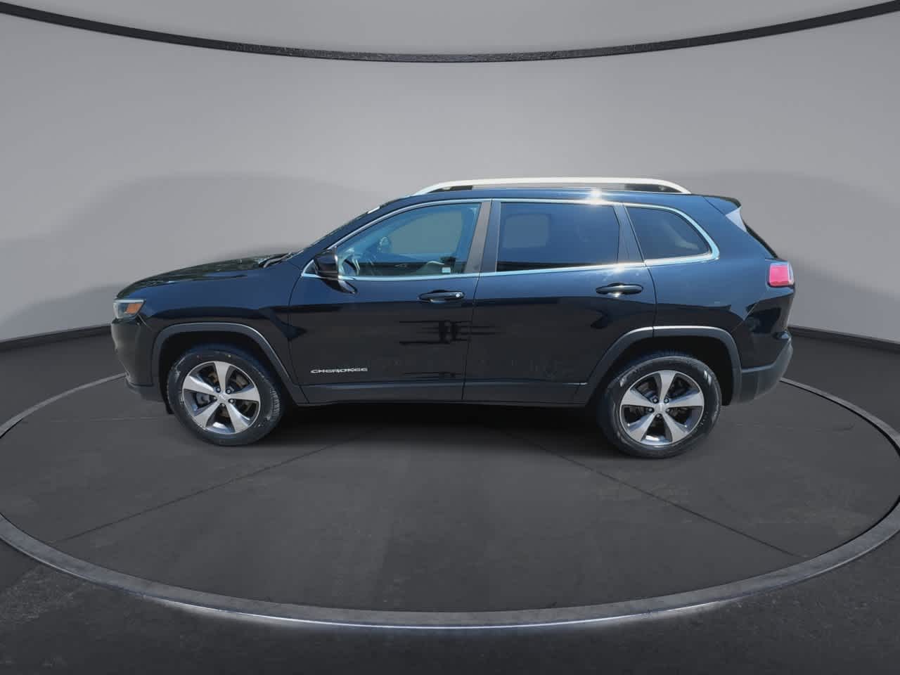 Thumbnail: 2020 Jeep Cherokee - 5