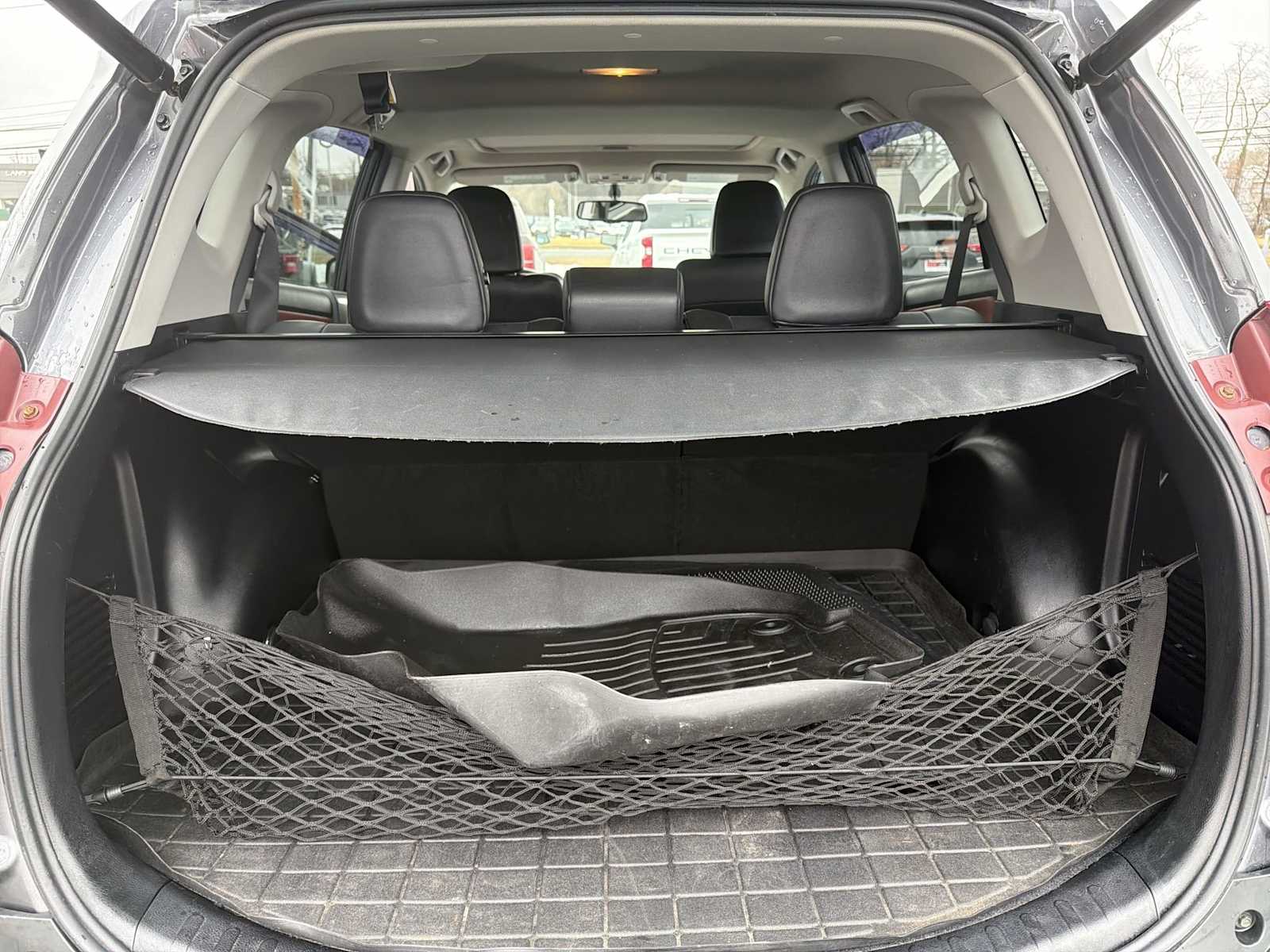 Thumbnail: 2015 Toyota RAV4 - 32