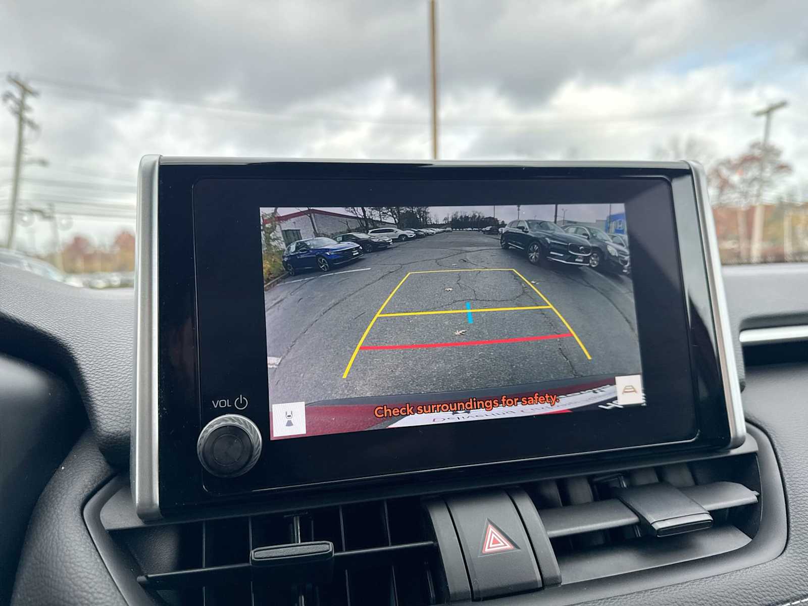 Thumbnail: 2023 Toyota RAV4 - 27