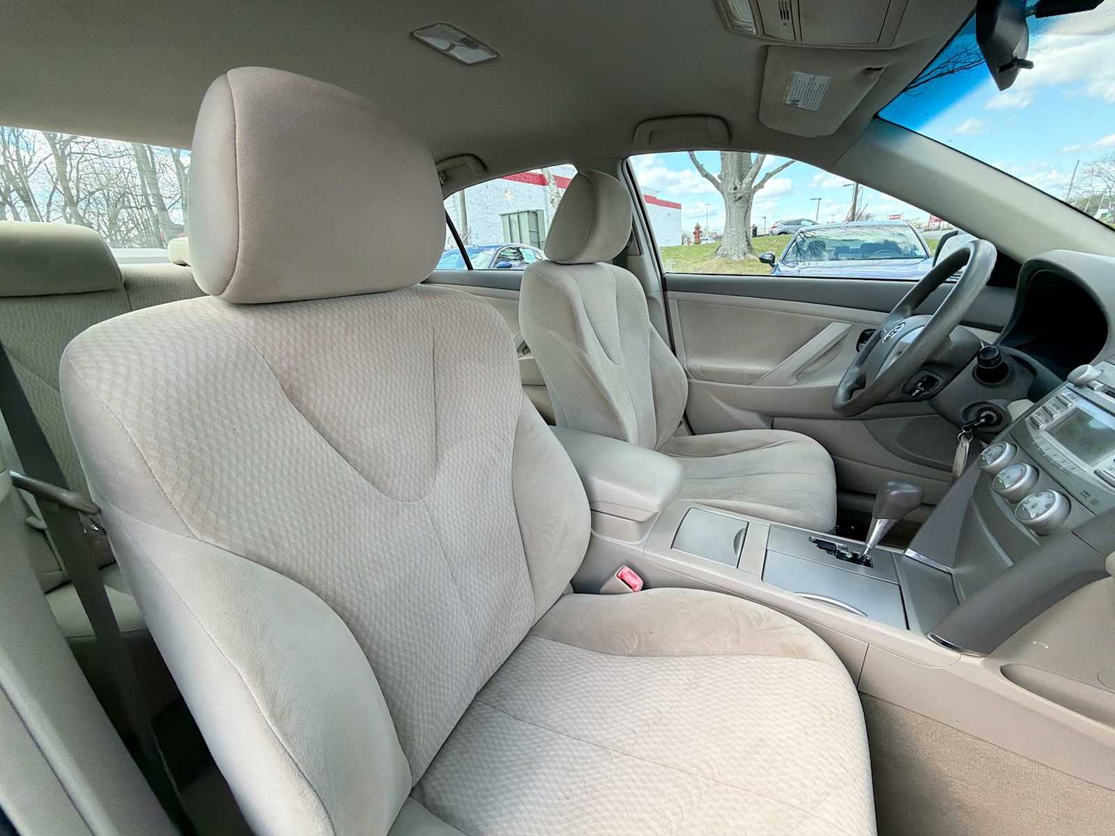 Thumbnail: 2011 Toyota Camry - 17