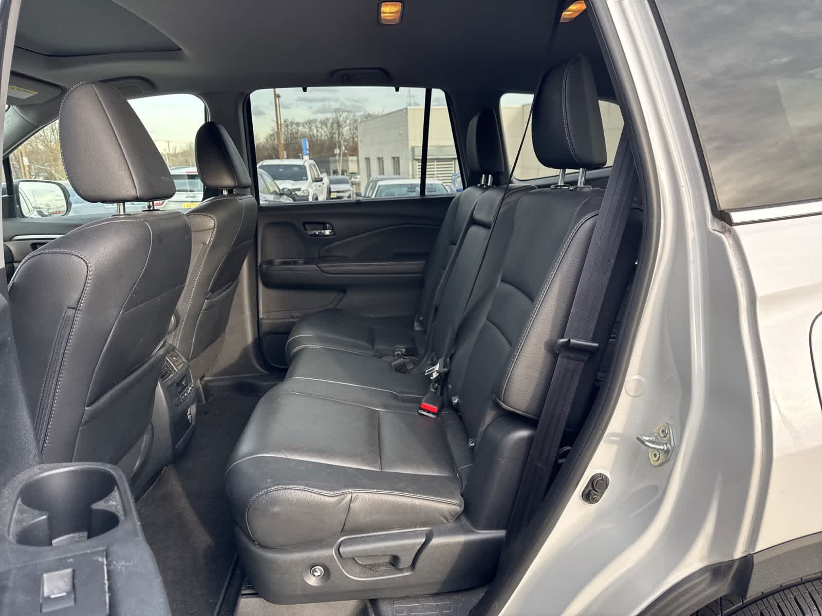 Thumbnail: 2022 Honda Pilot - 10