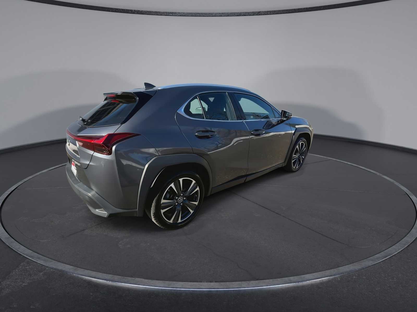 Thumbnail: 2023 Lexus UX - 8