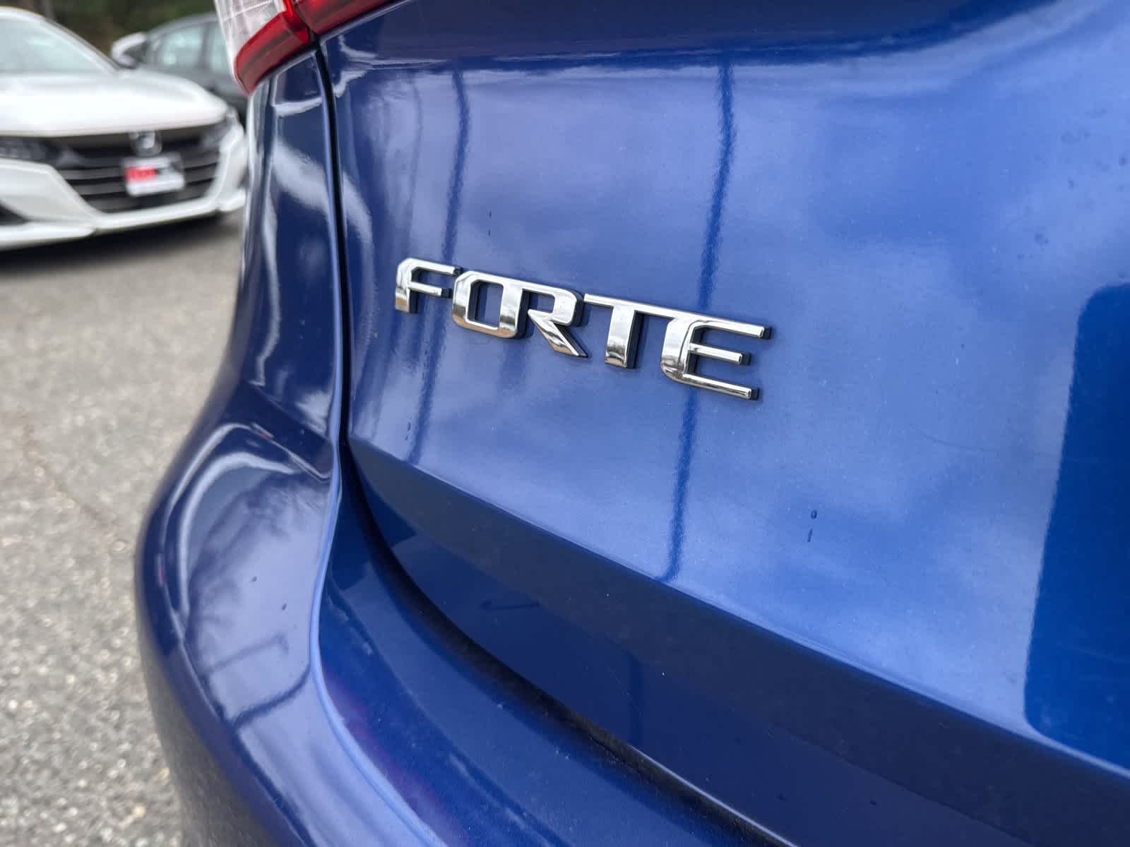 Thumbnail: 2017 Kia Forte - 23