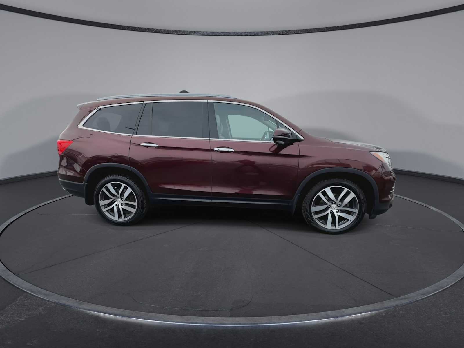 Thumbnail: 2016 Honda Pilot - 9