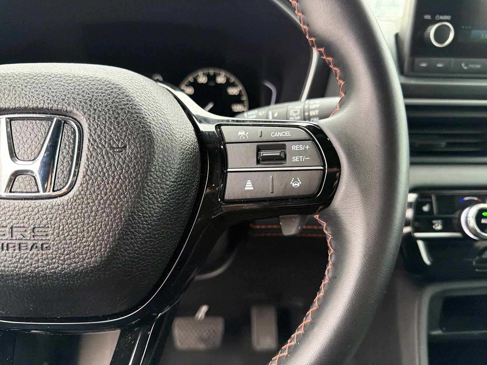 Thumbnail: 2025 Honda Pilot - 25